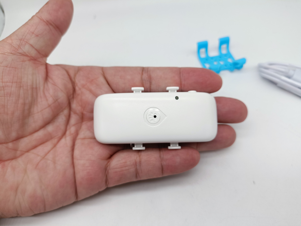 monitoring smart gps tracker mini waterproof pet tracker